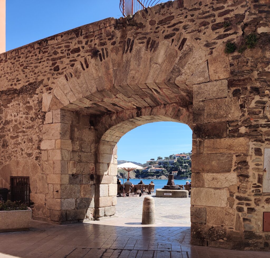 A large stone building
