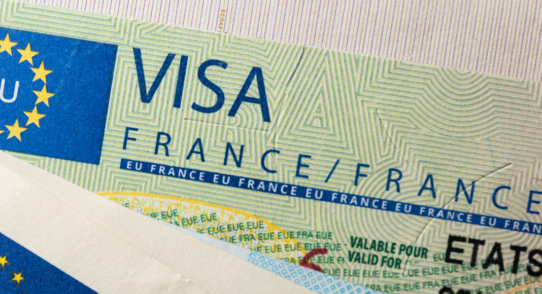 How Do I Open a Bank Account in France? - Fab French Insurance
