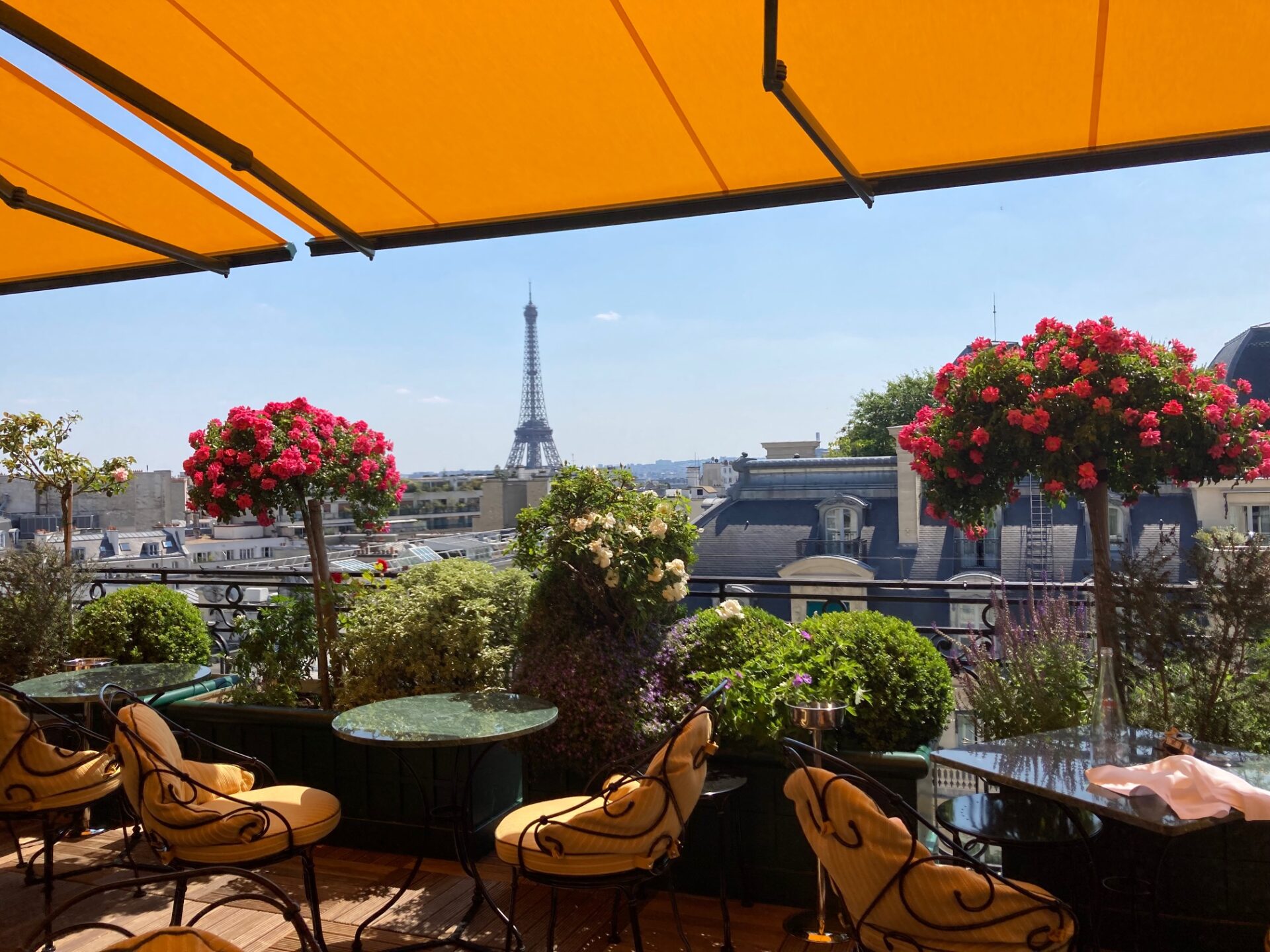 10 Paris Restaurants With Views of the Eiffel Tower