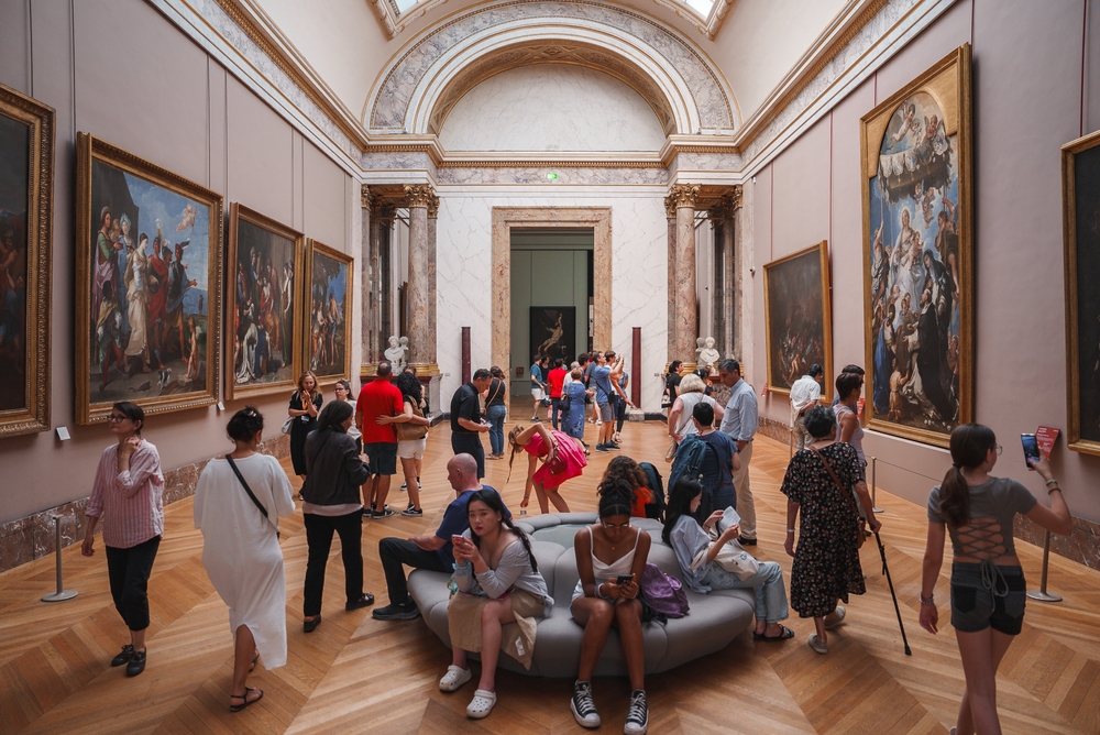 things tourists overpay for in Paris