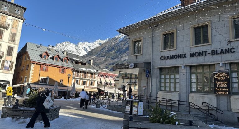 Chamonix-Mont-Blanc post office with mountains in background