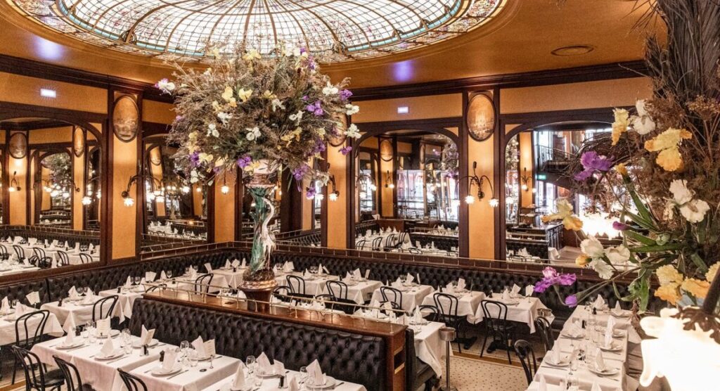 Bofinger restaurant.