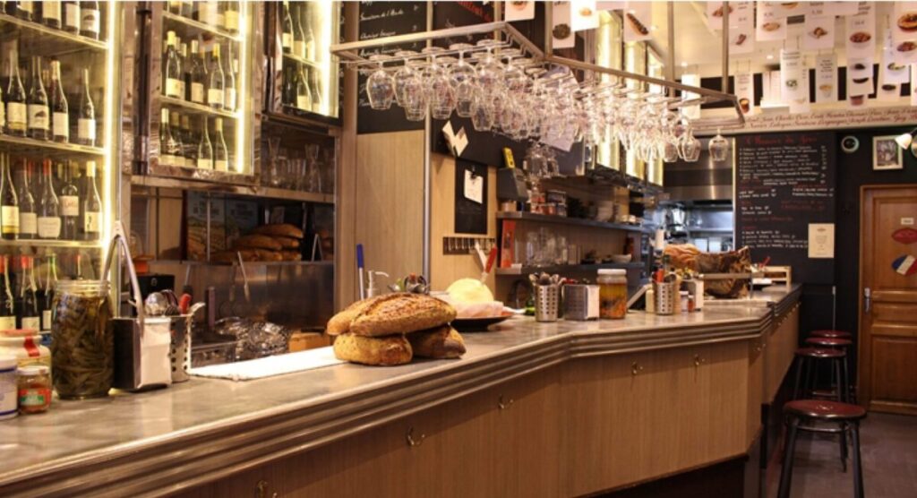 Bar of l'Avant-comptoir.