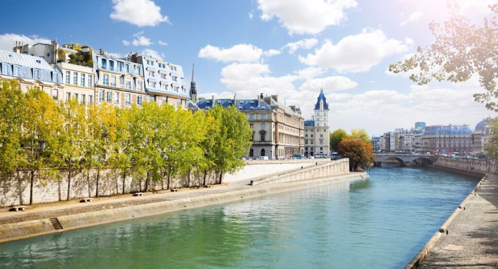 The banks of the Seine.