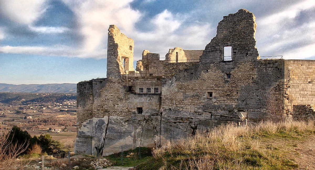 Chateau de Lacoste ruins