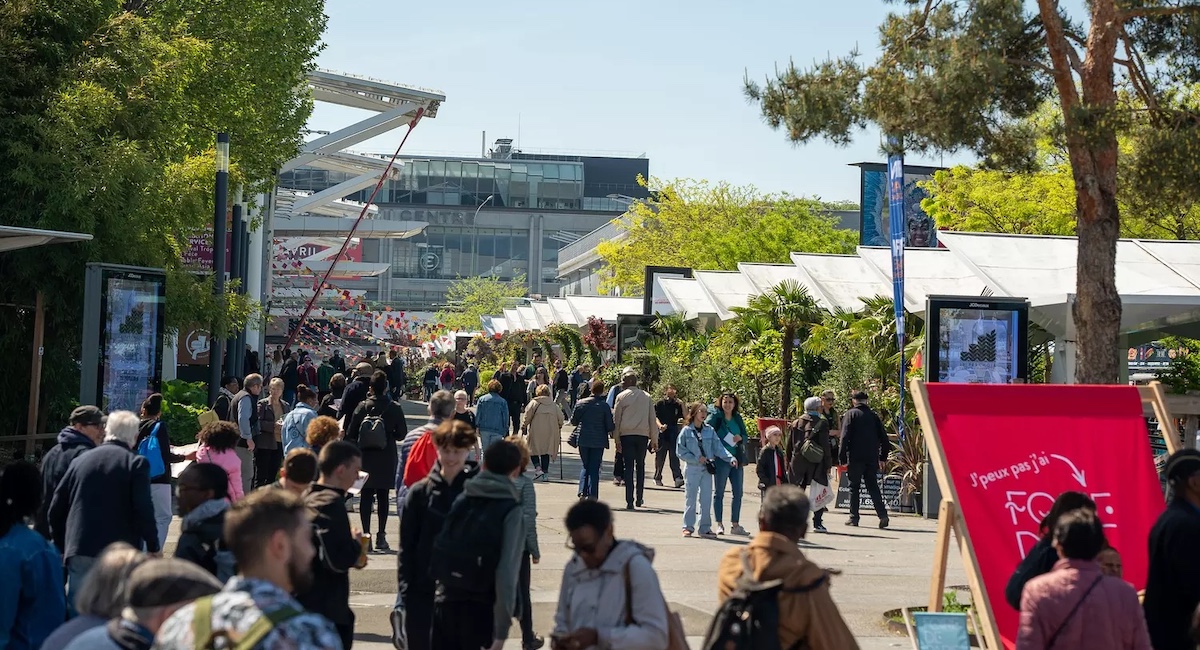 Exterior view of Foire de Paris market.