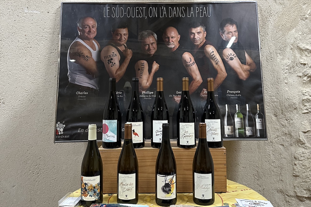 Poster for wines from the southwest of France at Château Tour des Gendres