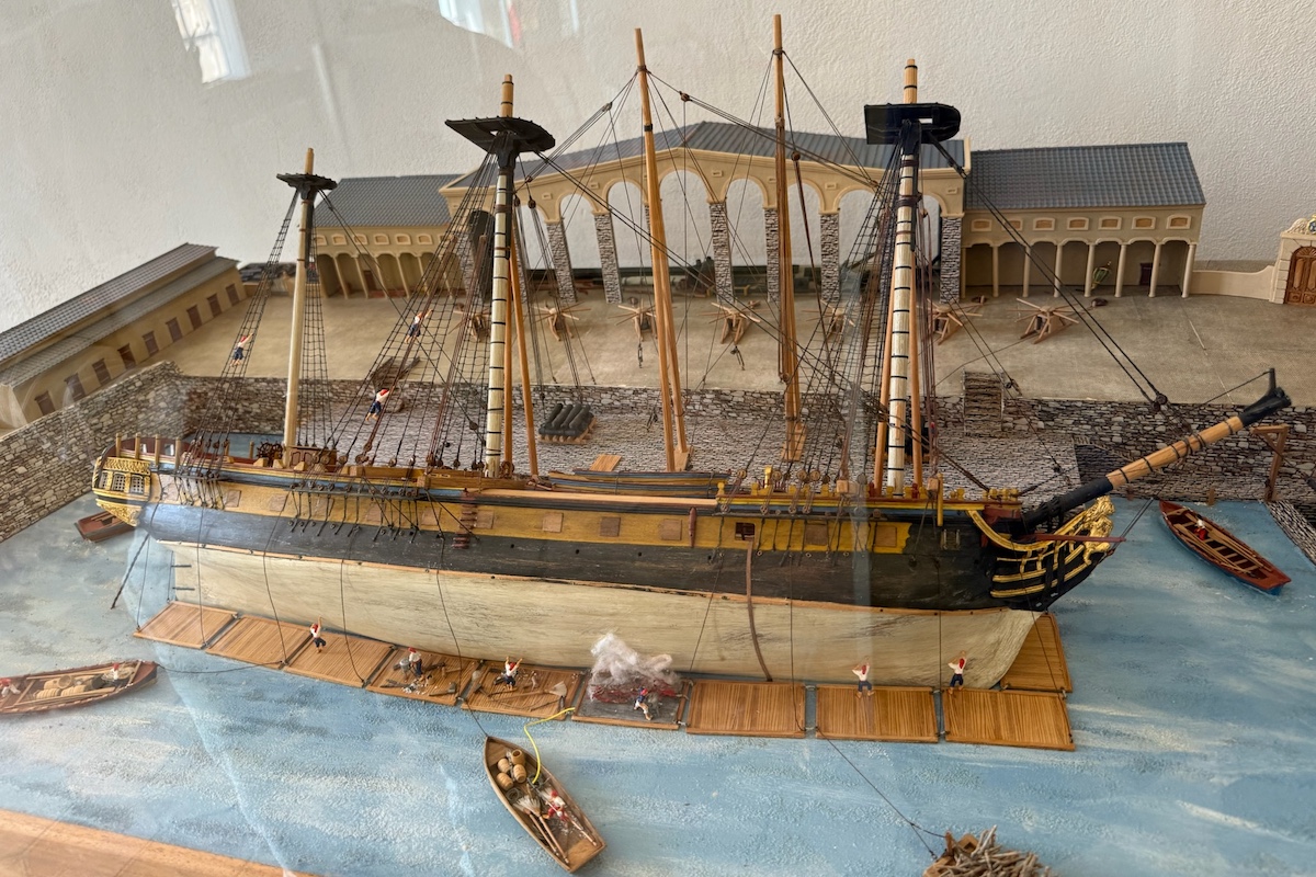 Model boat in Marine Museum of Grasse