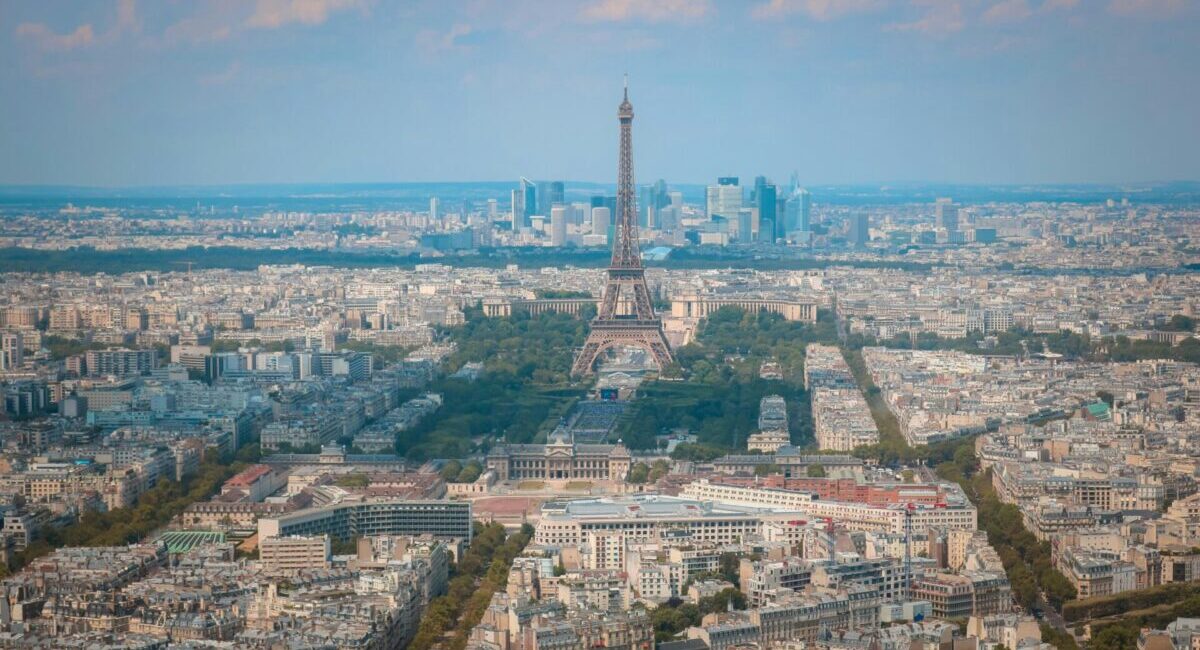 eiffel tower from montparnasse