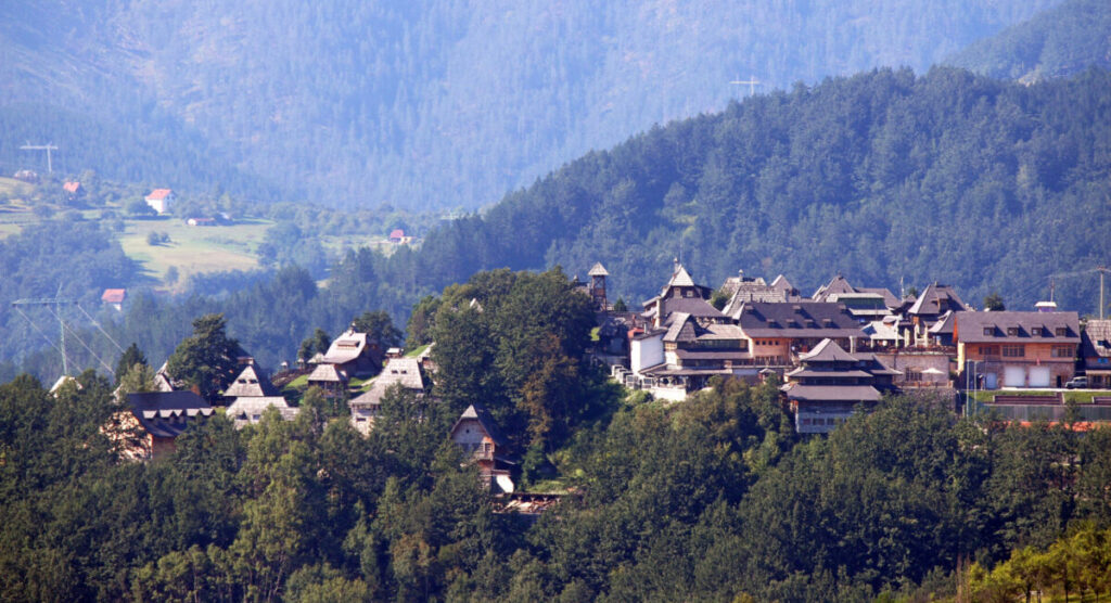 The village with mountain landscape.