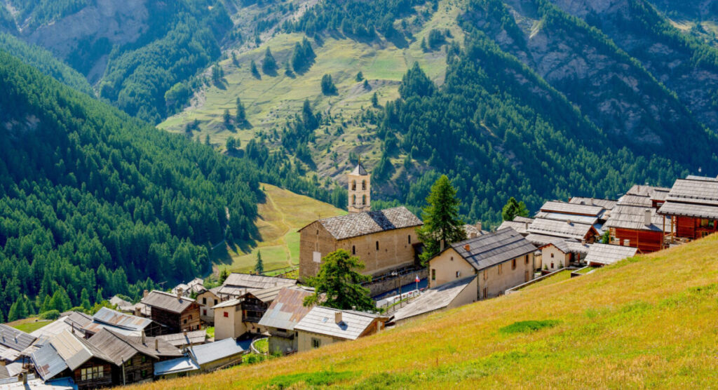 The village of Saint-Véran.
