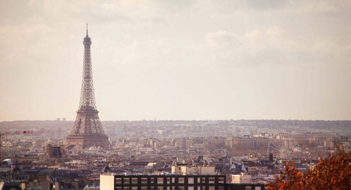 eiffel tower view from belleville