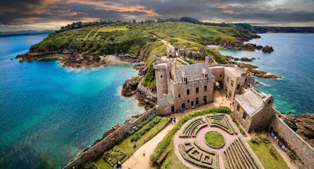 Aerial view of Saint-Malo's castle.
