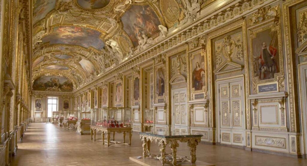 Galerie d'Apollon in the Louvre.
