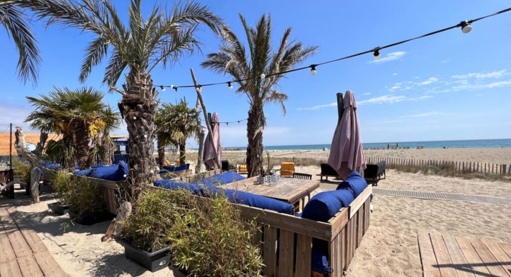 The beach Club Ginette.