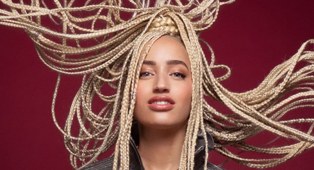 Monroe, the French-American soprano representing France at Eurovision.