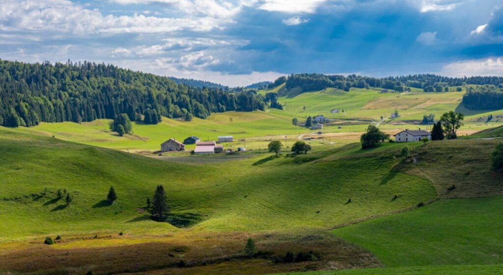 View of the green landscapes in the Jura.