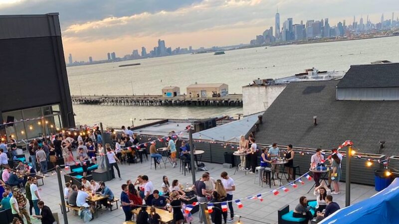 Rooftop bar in Brooklyn
