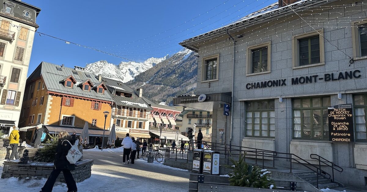 Chamonix-Mont-Blanc post office with mountains in background