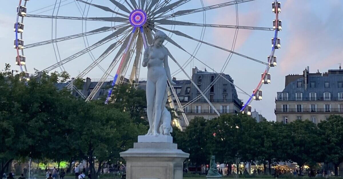 Ferris wheel in the Tuileries Gardens.