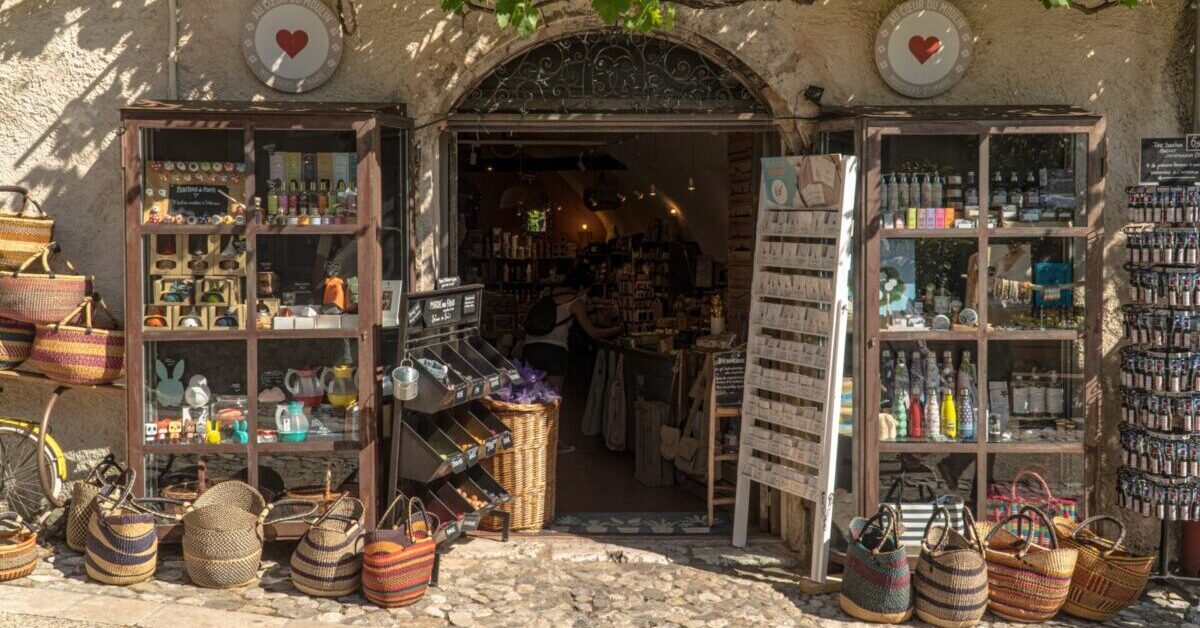 Provence store with unique finds