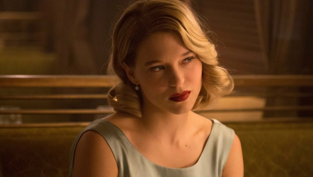 Villa Albertine on X: French actress Léa Seydoux with classic blue hair 🦋  Seydoux rose to fame with Blue is the Warmest Color. She has also appeared  in Inglourious Basterds, Mission: Impossible
