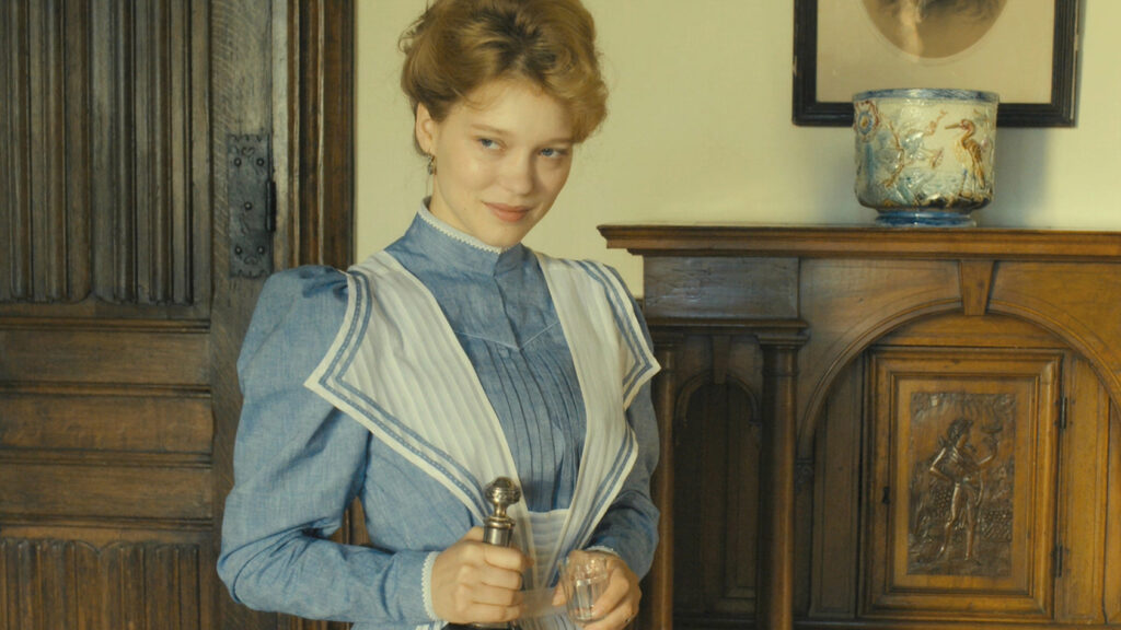 Villa Albertine on X: French actress Léa Seydoux with classic blue hair 🦋  Seydoux rose to fame with Blue is the Warmest Color. She has also appeared  in Inglourious Basterds, Mission: Impossible